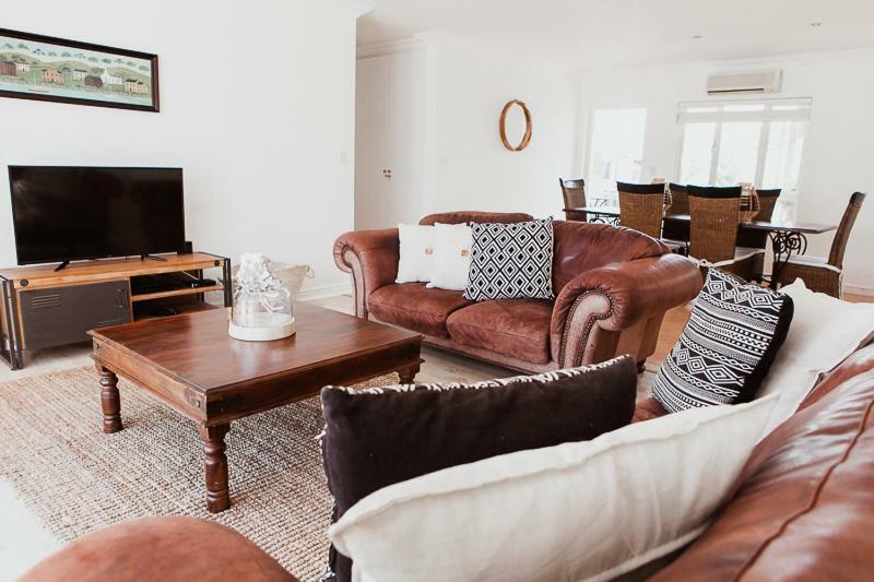 One On Gray Apartment Knysna Dış mekan fotoğraf